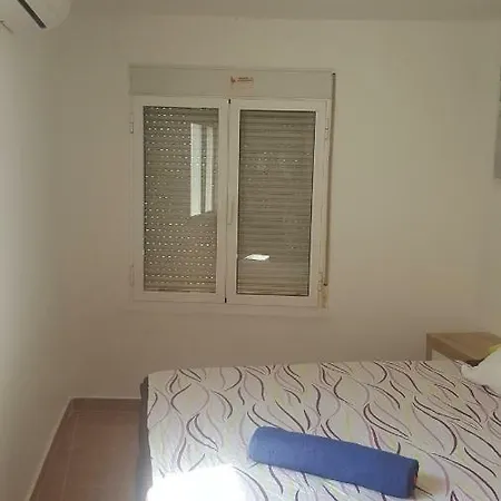 Love Apartament 阿利坎特